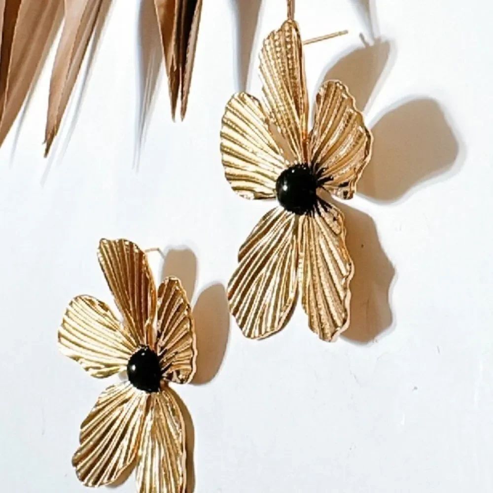 Flower statement earrings #1480 - Picture 3 of 4